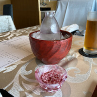 神戸なだ万 - 新潟県　鶴齢、烏龍茶