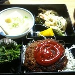 大声 - 2012年7月9日 日替わり定食650円。ハンバーグ