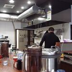 鴨と鶏 中華そば  大林 - 厨房の様子(2020年8月)