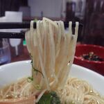 鴨と鶏 中華そば  大林 - エッジのきいた啜り心地の良い細ストレート麺(2020年8月)