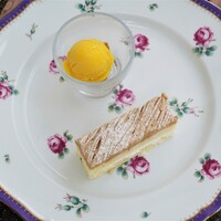 大磯迎賓舘 - 食後のスイーツ（マンゴジェラート、モンブラン）