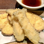 志なのすけ - さつまいもとエリンギの天ぷら