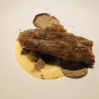 佐賀牛 Sagaya 銀座 - 佐賀牛すき焼き仕立て　トリュフ添え　ご飯と頂く