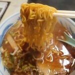 ニューホームラン - 「しょうゆラーメン」②