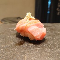 鮨 なんば 日比谷 - 大トロ