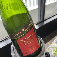 ニュー松坂 梅田32番街店 - 