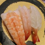 はま寿司 - 海老3種盛～真ん中の甘海老は甘かった