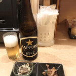 Umi No Sachi Mimi - 瓶ビール（サッポロ・中瓶）と通し