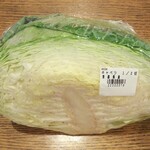 ディオ - キャベツ半玉(税抜)100円　(2020.10.04)