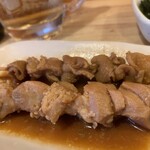 めし 立呑み まる - 煮込みのかわ串ともも串