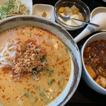 梦園 - 麺とミニ丼セット(坦々麺と麻婆丼)