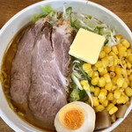 北海道らーめん さつほろ - 味噌バターコーン麺大盛,野菜大盛