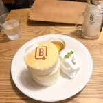 B PORTLAND CAFE - 