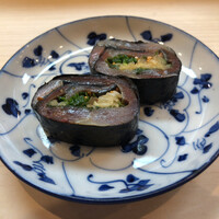 松寿司 - 長崎 しめ鯖巻
                    これっ！食べたかった逸品(^^)脂の乗りはまだ穏やかも旨味は充分で酒が進む…