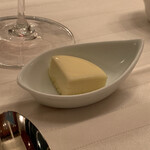 エノテーカ ピンキオーリ - サービスケーキの取り分け