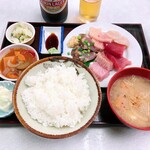 ゆたか食堂 - この定食800円！