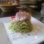 カサリンガ - たっぷりの夏トマトとパルムハムのバジルソース