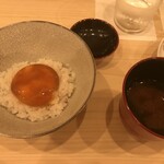 川田 - 玉子ご飯と味噌汁