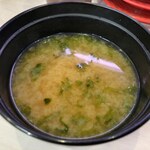 魚べい - 味噌汁はさんで