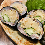 Sushi No Isomatsu - 小肌のガリ巻き。