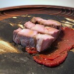 TOKIN - 豚肉も柔らかくトマトペーストがいい味わいで、パンに付けて頂きたいくらいでした。