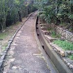 おらが茶屋 - ⑥メチャ急な細い坂道