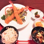 Nihonryouri Shigenoya - 大エビフライ定食