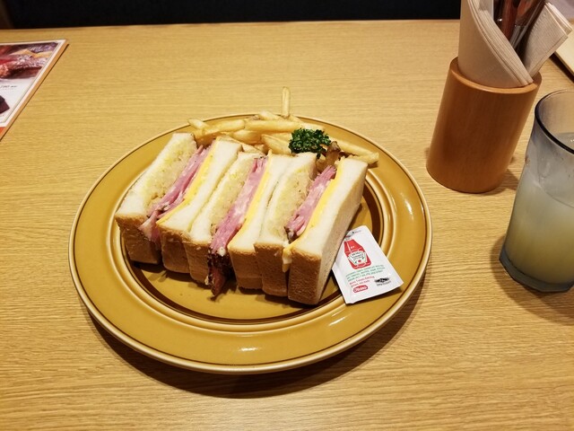 カフェ ビヤレストラン宮 羽田空港店 羽田空港第１ターミナル 東京モノレール 洋食 食べログ