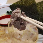 北海道らーめん とんとことん - チャーシューは崩れちゃいました