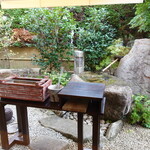 柚木元 - 鮎や木のライブが楽しめます：笑