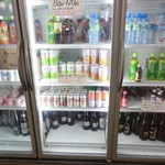 倉井ストアー - 冷蔵庫から勝手にお酒を取りましょう