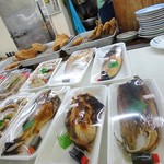 倉井ストアー - 焼き魚も美味しそ～