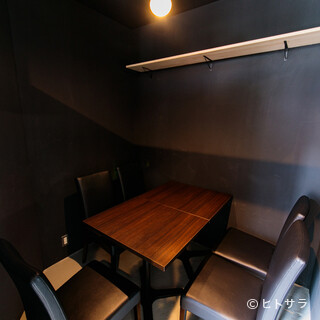 落ち着いた大人の雰囲気漂う、大切な人と訪れたい一軒