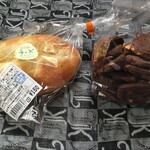 マンダリン - オニオンポテトチーズパン＆チョコアーモンドクッキー
