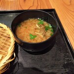 おひつ膳 田んぼ - お味噌汁はナメコと豆腐