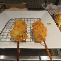 串カツとワイン 揚八 東急プラザ銀座店 - 海老紫蘇巻き・和牛