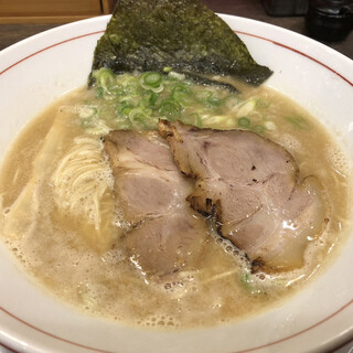 三宮でおすすめのグルメ情報 とんこつラーメン をご紹介 食べログ 三宮でおすすめのグルメ情報 とんこつラーメン をご紹介 食べログ