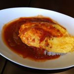 ラプンツェル＆シャンバー・デ・ボンボン - トマトソースオムライス