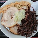 自家製太麺 渡辺 - ラーメン大＋チャーシュー＋きくらげ