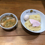 ゴールデンタイガー - "特製ゴールデンつけめん"中盛り1,050円♪