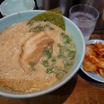 楽 - ラーメン来ました