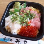 Miraku don maru - 縁側ねぎとろイクラ　540円