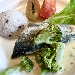 ビストロ アルクポワン_0