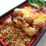 Nihonichi - カラフル焼鳥弁当