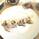 La Brianza - 愛農ポークの自家製ハムと新潟県産黒いちじく、愛農ポークのハムがとにかく口どける甘みやさしい味わい、最高。さらに、黒いちじくとのマッチングも最高。感動のおいしさでした☆