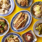 台北當地人喜愛的餃子和臺灣料理