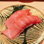 回転寿司 函館まるかつ水産 - 本鮪中トロ