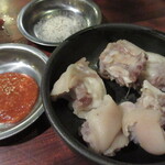 ケムリノアブサン - 豚足200円