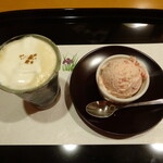 せき根 - デザート　苺のアイスクリーム 珈琲