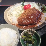 レストラン 牛石 - いかにも肉で勝負的なシンプルメニュー(^_^)